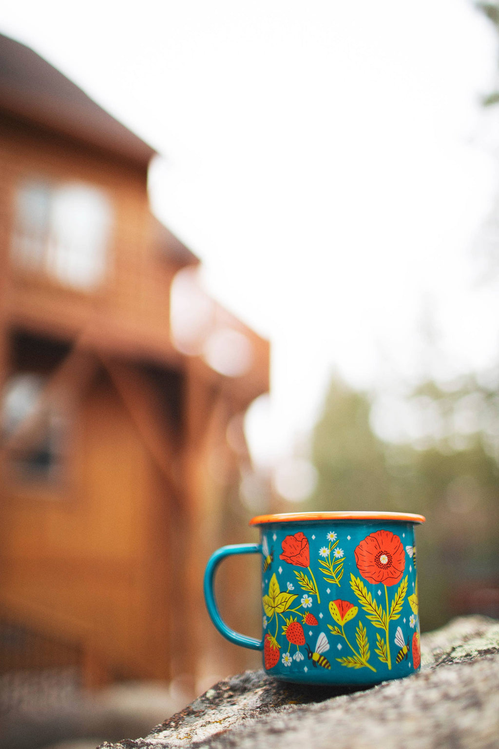 Enamelware Coffee & Camp Mug | Garden Buzz | 16 oz